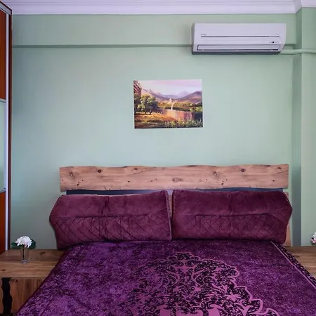 Sehir Merkezinde Muhtesem Manzarali 4 Odali *