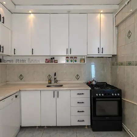 Sehir Merkezinde Muhtesem Manzarali 4 Odali Istanbul