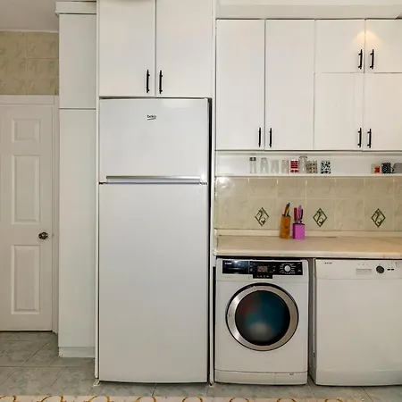 Appartement Sehir Merkezinde Muhtesem Manzarali 4 Odali Istanboel